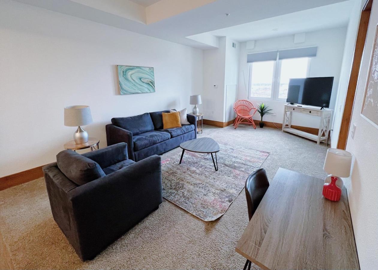 2Br Suite At The Grand Castle Pool Gym & Parking แกรนด์วิลล์ ภายนอก รูปภาพ